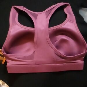 THEE BEST ! Molded Cup ventilated SportsBra  Elegant mauve color
